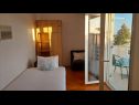 Apartementen Mirjana: sea view & balcony: A1 MN (2+1), A2 JN (2+1) Baska Voda - Riviera Makarska  - Appartement - A1 MN (2+1): woonkamer
