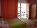 Apartementen Eddie - 80m from the sea A1(4+2), A2(2+1) Baska Voda - Riviera Makarska  - Appartement - A1(4+2): slaapkamer