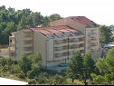 Apartementen Suzi - beautiful view and cosy: A1 crvena kuhinja(2+2), A2(2+2) Baska Voda - Riviera Makarska  - huis