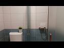 Apartementen Marijo - with parking: SA1(2), A2(2+2), A3(2+2) Baska Voda - Riviera Makarska  - Studio-appartment - SA1(2): badkamer met toilet