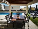 Apartementen Villa Esse - heated pool & seaview: A1(2+2), A2(4+2), A3(2+2), A4(4+2), A5(2+2) Baska Voda - Riviera Makarska  - terras