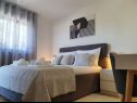 Apartementen Villa Esse - heated pool & seaview: A1(2+2), A2(4+2), A3(2+2), A4(4+2), A5(2+2) Baska Voda - Riviera Makarska  - Appartement - A2(4+2): slaapkamer