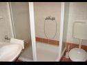Apartementen Nada - close to the sea and sea view A1(6), A2(4+1) Brela - Riviera Makarska  - Appartement - A2(4+1): badkamer met toilet