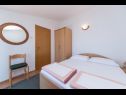 Apartementen Gordan - apartments by the sea: A1(3+1), A2(3+1), A3(2) Brist - Riviera Makarska  - Appartement - A1(3+1): slaapkamer