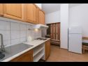 Apartementen Gordan - apartments by the sea: A1(3+1), A2(3+1), A3(2) Brist - Riviera Makarska  - Appartement - A2(3+1): keuken