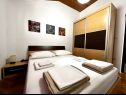 Apartementen Denis - great location & large terrace: A1(5) Makarska - Riviera Makarska  - Appartement - A1(5): slaapkamer