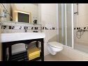 Apartementen Gianni - modern & great location: SA1(2), A2(2+2), A3(2+2) Makarska - Riviera Makarska  - Appartement - A3(2+2): badkamer met toilet