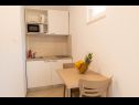 Apartementen Gianni - modern & great location: SA1(2), A2(2+2), A3(2+2) Makarska - Riviera Makarska  - Studio-appartment - SA1(2): keuken