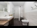 Apartementen Dolo - in centre: A1(5), A2(5) Makarska - Riviera Makarska  - Appartement - A1(5): badkamer met toilet