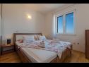 Apartementen Josi - great view: A1(4+2) Makarska - Riviera Makarska  - Appartement - A1(4+2): slaapkamer