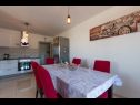 Apartementen Vese - quiet area: A1(4+2) Makarska - Riviera Makarska  - Appartement - A1(4+2): keuken en eetkamer