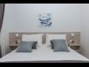 Apartementen Mari - 40m from the beach: A1(4+2) , A2(2+2), A3(2+2), A4(2+2), A5(2+2), A6(4+2) Makarska - Riviera Makarska  - Appartement - A6(4+2): slaapkamer