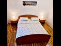 Apartementen Damir A1(4) Tucepi - Riviera Makarska  - Appartement - A1(4): slaapkamer