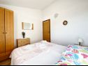 Apartementen Mira - 10 m from beach: SA3(2), SA4(2), A5(2+2) Zaostrog - Riviera Makarska  - Appartement - A5(2+2): slaapkamer