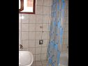 Apartementen Dragan - Economy Apartments: A1 Veci (4+1), A2 Manji (4+1) Jezera - Eiland Murter  - Appartement - A2 Manji (4+1): badkamer met toilet