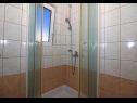 Apartementen Slađa - 150 m from beach: A1(4+1), A2(4+1) Jezera - Eiland Murter  - Appartement - A2(4+1): badkamer met toilet