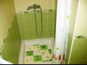 Apartementen Ivana - with parking: A4(2) Omis - Riviera Omis  - Appartement - A4(2): badkamer met toilet