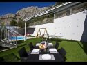 Vakantiehuizen Miho - with pool : H(12+4) Omis - Riviera Omis  - Kroatië  - terras (huis en omgeving)
