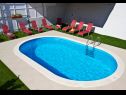 Vakantiehuizen Miho - with pool : H(12+4) Omis - Riviera Omis  - Kroatië  - zwembad
