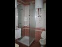 Apartementen Ivo - sea view; A1(2+2), A3(2+2), A5(4), SA4(2+1), SA2(2+1) Pisak - Riviera Omis  - Appartement - A5(4): badkamer met toilet