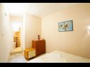 Apartementen Lile - comfortable 3 bedroom apartment: A1(6+2) Pisak - Riviera Omis  - Appartement - A1(6+2): slaapkamer