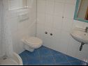 Apartementen VP SA2(2), A3(3), A4(2+3), A5(3), A6(2+2) Stanici - Riviera Omis  - Appartement - A4(2+3): badkamer met toilet