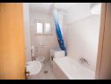 Apartementen Sea View - 250 m from sea: A1 Grande(7+1), A2 Vila Jadrana(2+1) Suhi Potok - Riviera Omis  - Appartement - A2 Vila Jadrana(2+1): badkamer met toilet