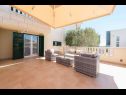 Apartementen Luka - with pool: A2(2+2) Novalja - Eiland Pag  - Appartement - A2(2+2): terras