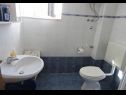 Apartementen Sime - 800 m from sea: A1(2+2), A2(2+2), A3(2+2), A4(4+2) Novalja - Eiland Pag  - Appartement - A4(4+2): badkamer met toilet