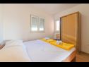 Apartementen Ilija - with parking: A1(4+1), A2(4+1), A3(4+2) Novalja - Eiland Pag  - Appartement - A1(4+1): slaapkamer
