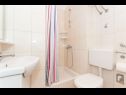 Apartementen Mate - free parking SA1(2), A2(4), A3(4+1), A4(4) Pag - Eiland Pag  - Studio-appartment - SA1(2): badkamer met toilet