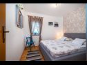 Apartementen San - comfortable and great location: A1(4), A2(2+2), A3(2+2) Povljana - Eiland Pag  - Appartement - A1(4): slaapkamer