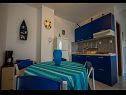 Apartementen Daju - 3 colours: A1 plavi(2+2), A2 žuti(4+1), A3 narančasti(2) Zdrelac - Eiland Pasman  - Appartement - A1 plavi(2+2): keuken en eetkamer