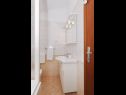 Apartementen Suzana - green oasis; A1(2+2), A2(2+2) Zdrelac - Eiland Pasman  - Appartement - A1(2+2): badkamer met toilet