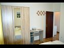 Apartementen Zdravko - comfortable & close to the sea: A1(4), A2(2+1), A3(4), A4(2+1) Orebic - Schiereiland Peljesac  - Appartement - A4(2+1): slaapkamer