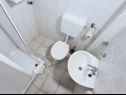 Apartementen Sugor - 70 m from sea : Plavi-SA2(2), A1(4), A3 Novi(2) Viganj - Schiereiland Peljesac  - Studio-appartment - Plavi-SA2(2): badkamer met toilet