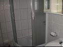 Apartementen Vito - 10 m from sea: A1(4), A2(4) Brodarica - Riviera Sibenik  - Appartement - A2(4): badkamer met toilet