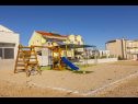 Vakantiehuizen JP H(10) Brodarica - Riviera Sibenik  - Kroatië  - speeltuin