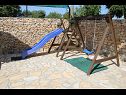 Vakantiehuizen Tihomir - with pool : H(6+2) Drnis - Riviera Sibenik  - Kroatië  - speeltuin