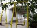 Apartementen Josi - parking and barbecue: A1(2+2), A2(4+1) Grebastica - Riviera Sibenik  - tuin