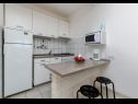 Apartementen Anica A1(2+1), A2(2+2) Baai Kanica (Rogoznica) - Riviera Sibenik  - Kroatië  - Appartement - A2(2+2): keuken en eetkamer