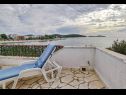 Apartementen Ziva - by the beach; A1(6), A2(4), A3 (2+1) Baai Lozica (Rogoznica) - Riviera Sibenik  - Kroatië  - Appartement - A3 (2+1): uitzicht vanaf terras (huis en omgeving)