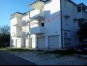 Apartementen Blaga - with parking; A1(2+2) Rogoznica - Riviera Sibenik  - huis