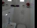 Vakantiehuizen Igor -10 m from beach : H(5) Rogoznica - Riviera Sibenik  - Kroatië  - H(5): badkamer met toilet