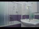 Apartementen Marija - by the sea: A4(2+2), A5(2+2) Rogoznica - Riviera Sibenik  - Appartement - A4(2+2): badkamer met toilet