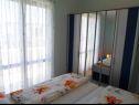 Apartementen Marko - 30m from beach; A1(2+2), A2(2+2), A3(2+2), A4(2+2) Rogoznica - Riviera Sibenik  - Appartement - A3(2+2): slaapkamer