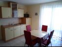 Apartementen Marko - 30m from beach; A1(2+2), A2(2+2), A3(2+2), A4(2+2) Rogoznica - Riviera Sibenik  - Appartement - A2(2+2): keuken