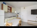Apartementen Zvon - 10 m from sea : A1(4+1) Rogoznica - Riviera Sibenik  - Appartement - A1(4+1): keuken