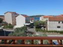 Apartementen Desy - free parking & BBQ: SA1(2+2), SA2(2+2), A3(4+2) Srima - Riviera Sibenik  - Appartement - A3(4+2): uitzicht vanaf terras