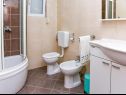 Apartementen Hope - 200 m from sea: A1(4+2), A2(2+2), A3(2+2), A4(2+1), A5(2+1) Srima - Riviera Sibenik  - Appartement - A1(4+2): badkamer met toilet
